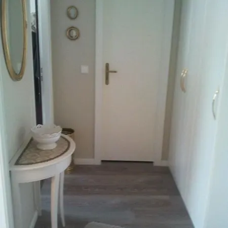 Haus Nordland, App 17 *